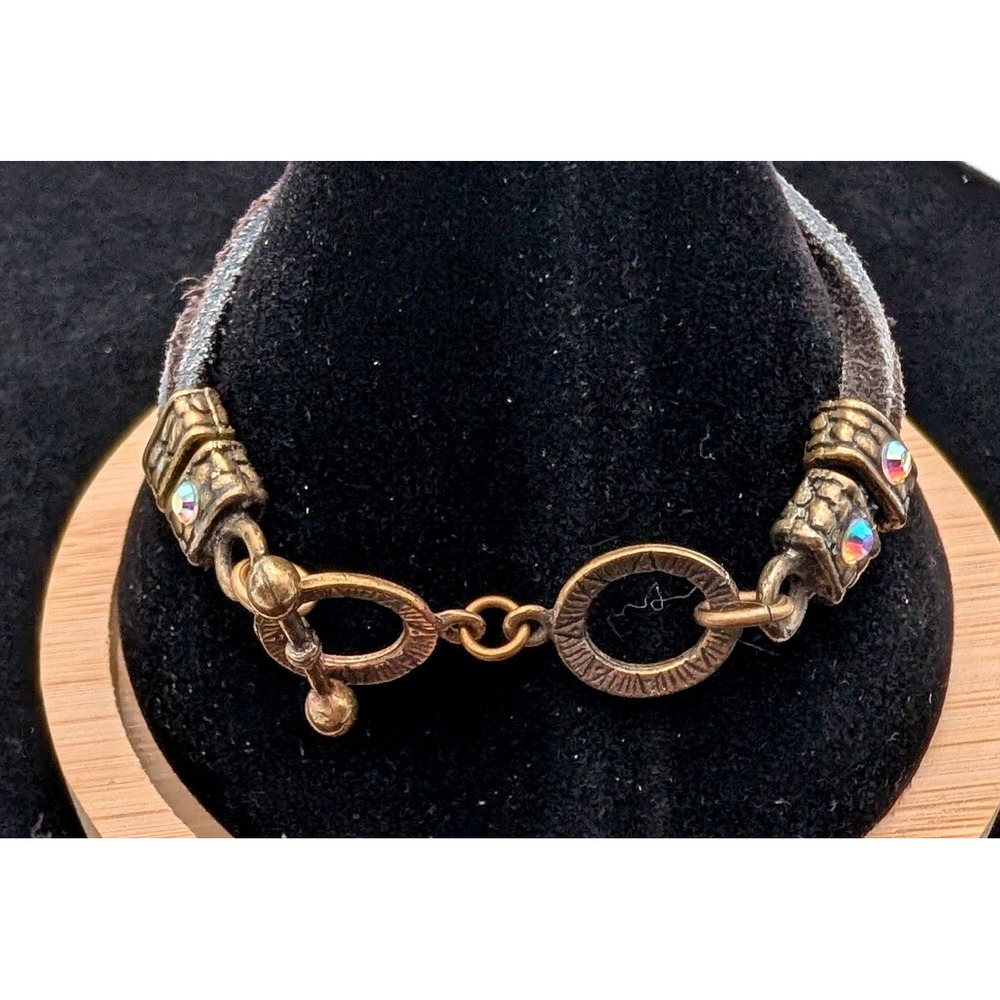 Iridescent Crystal Flower Suede Cord Bracelet Antique Brass Toggle Clasp 7.5" - Picture 3 of 10